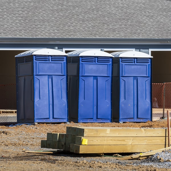 what is the cost difference between standard and deluxe porta potty rentals in Midway MN